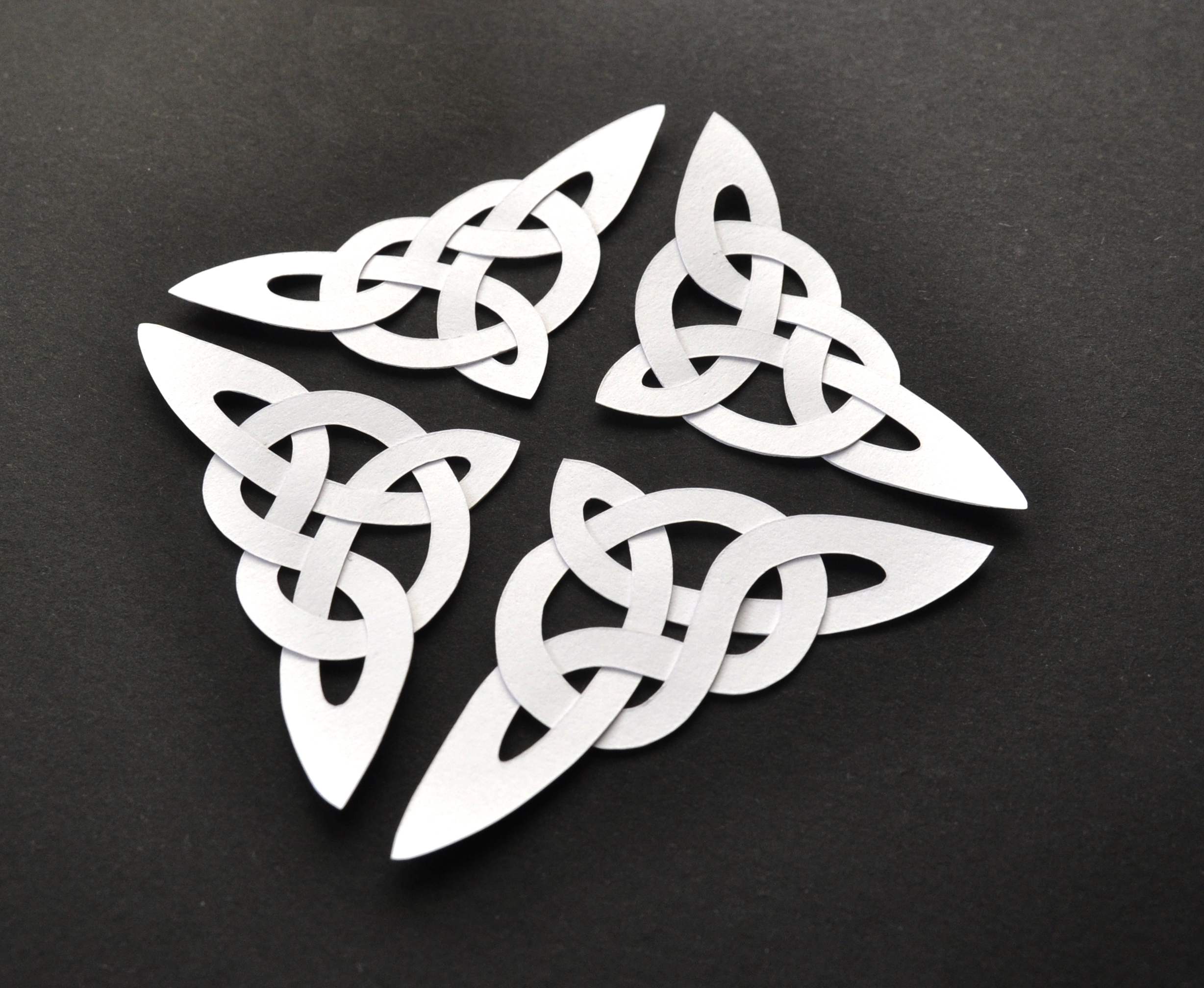Celtic Knot in Quarters - handmade paper knots with free p&p - Kelly Cuts Paper